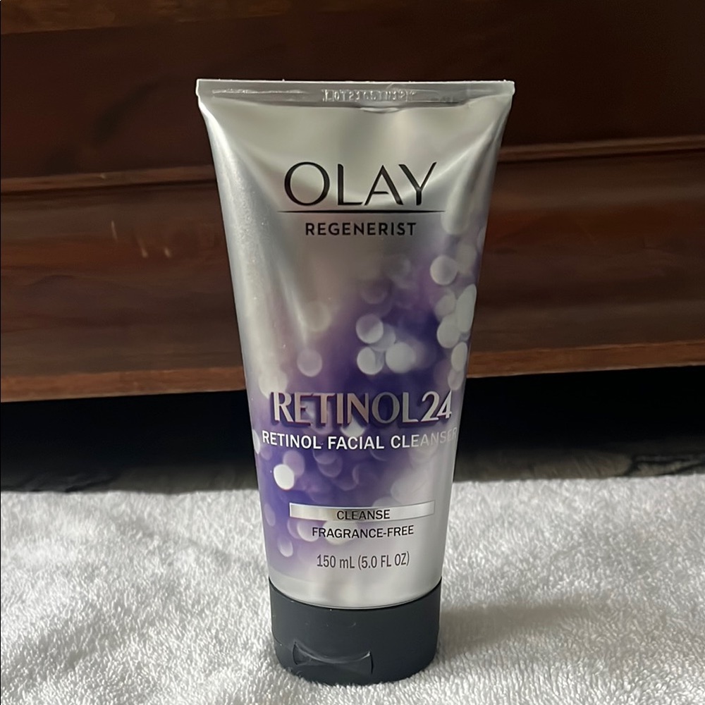 Olay Regenerist Retinol24 Facial Cleanser
